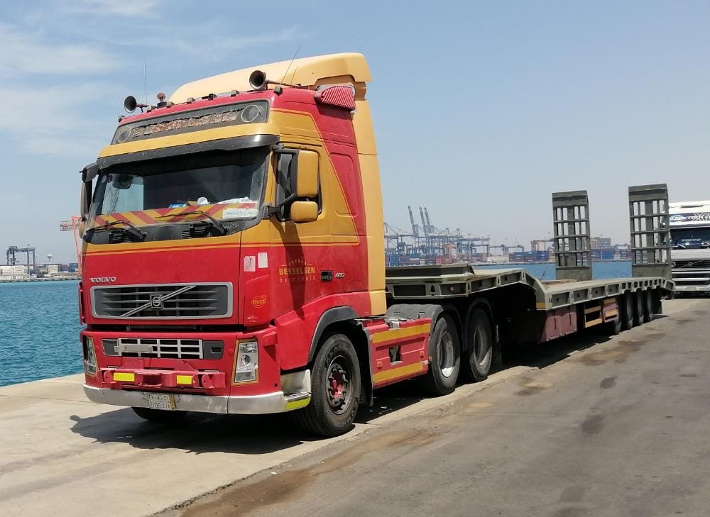 Lowbed Truck Shipping and Transportation Between Riyadh and Jeddah